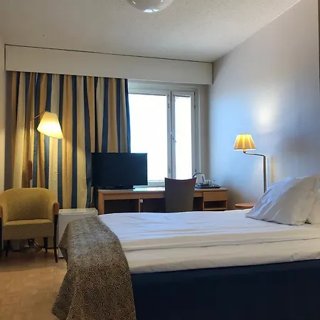 麋鹿酒店 酒店 Äänekoski