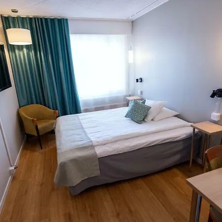 Hirvi Otel 3*