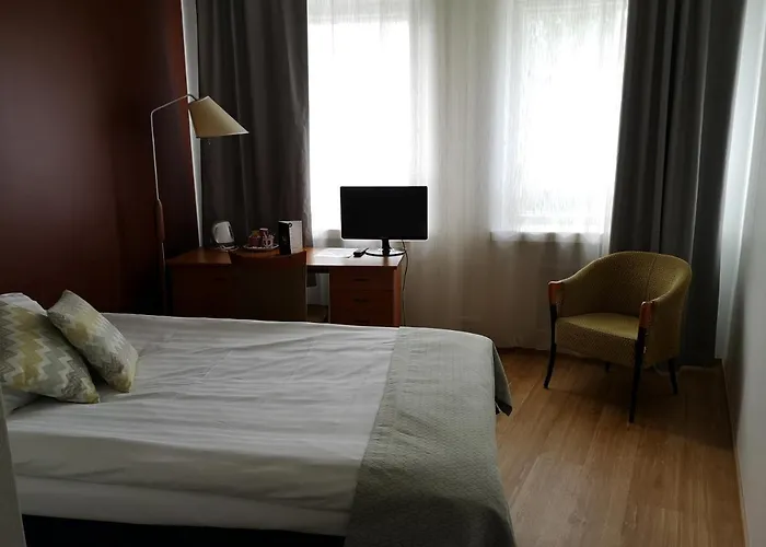 호텔 Hirvi Äänekoski