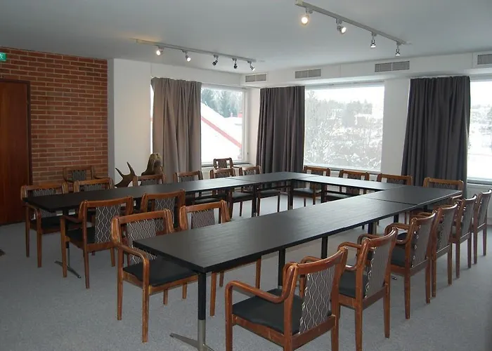 호텔 Hirvi Äänekoski