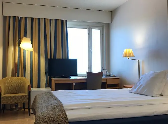 Hirvi 호텔 Äänekoski